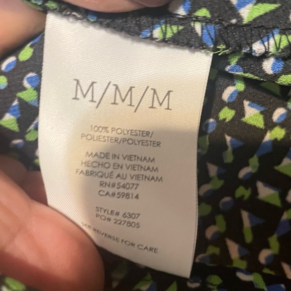 Cabi sleeveless pull over. Dressy and comfortable. - Picture 5 of 5